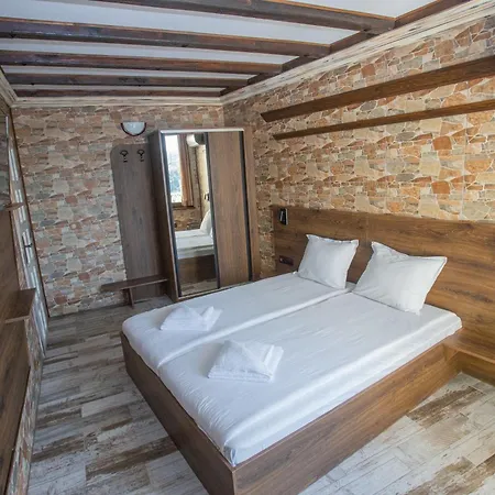 Къща За Гости Angelovi Veliko Tŭrnovo Exterior photo