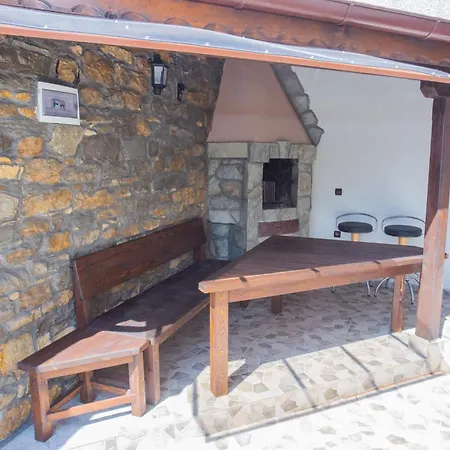 Къща За Гости Angelovi Veliko Tŭrnovo Exterior photo